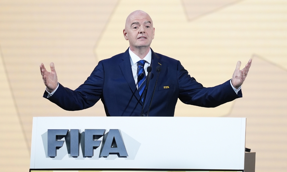 显示出他高 显示出他高