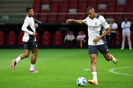 在这次的港 在这次的港